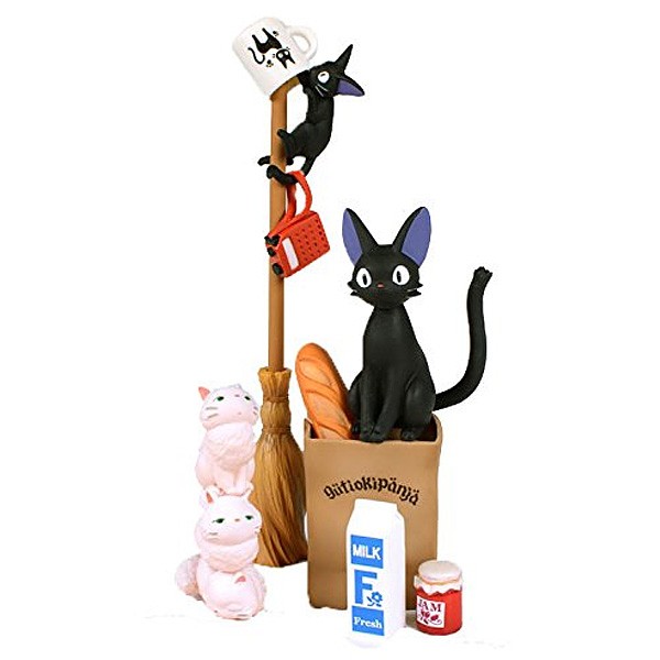 Kiki darake figurines